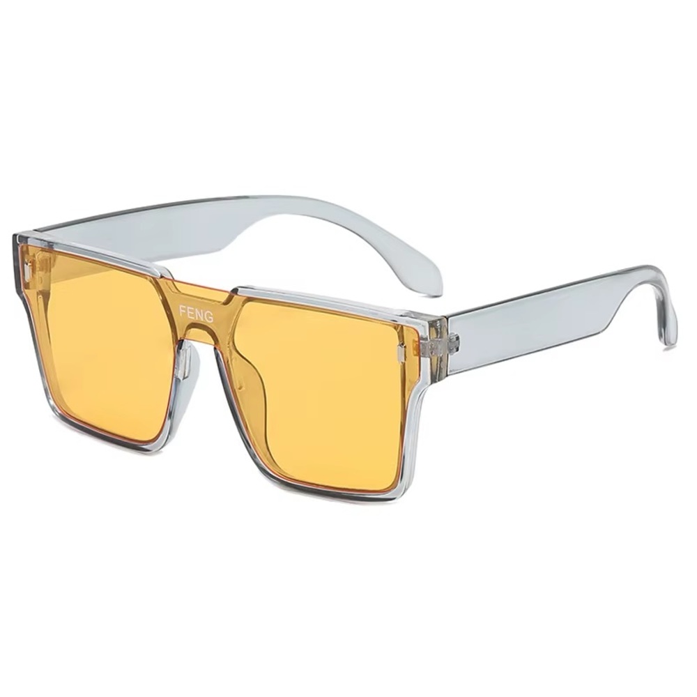 SOLD❌  NWT• Women’s Stylish Yellow Sunglasses🌟